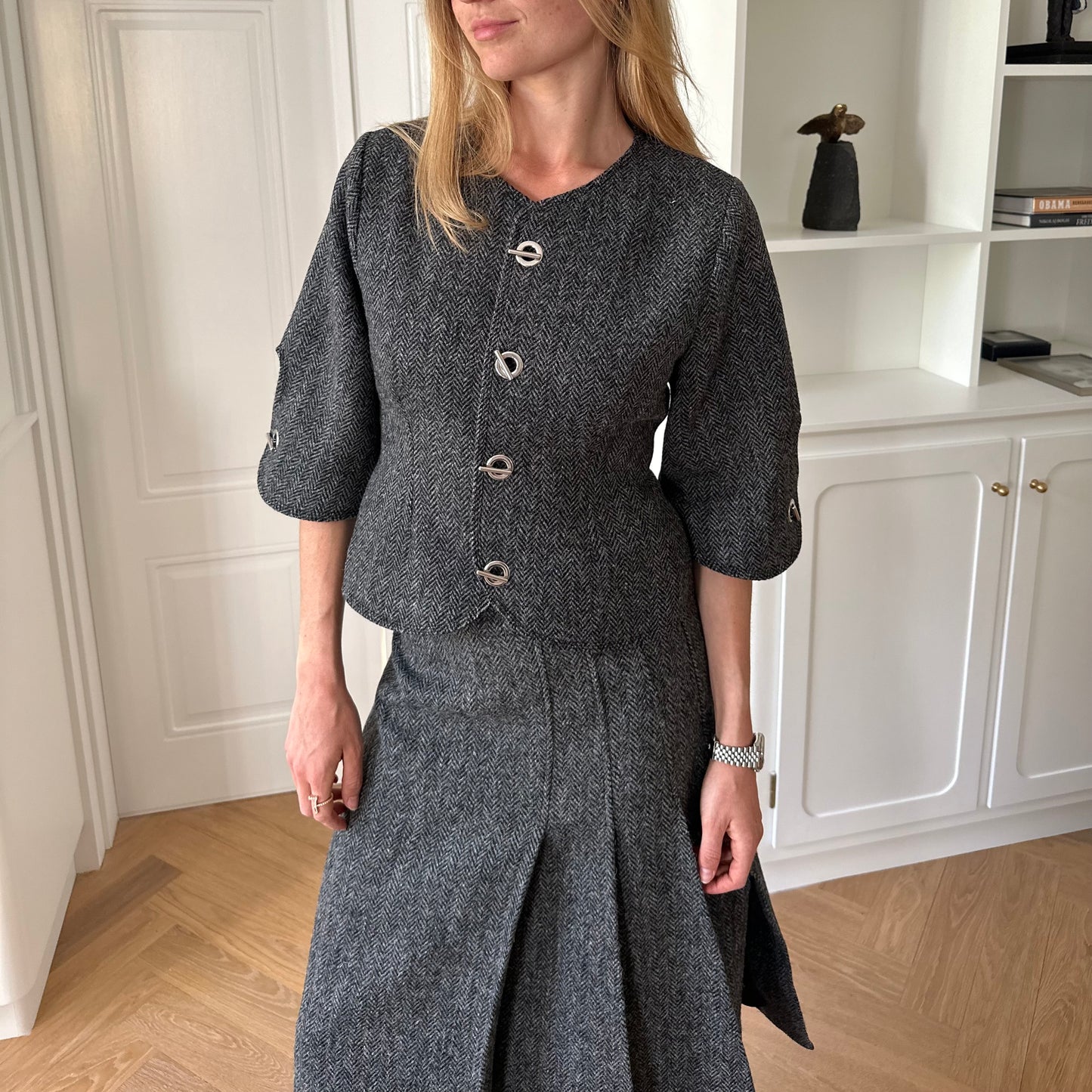 CHRISTIE TOP & NICOLINE SKIRT